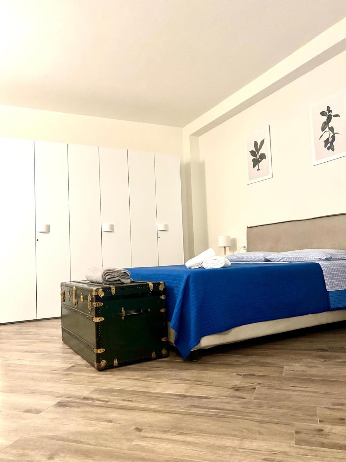 Lu.Lu Suite And Rooms П'яченца Екстер'єр фото